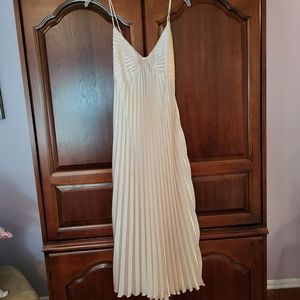Vintage pleated peachy pink long nightgown